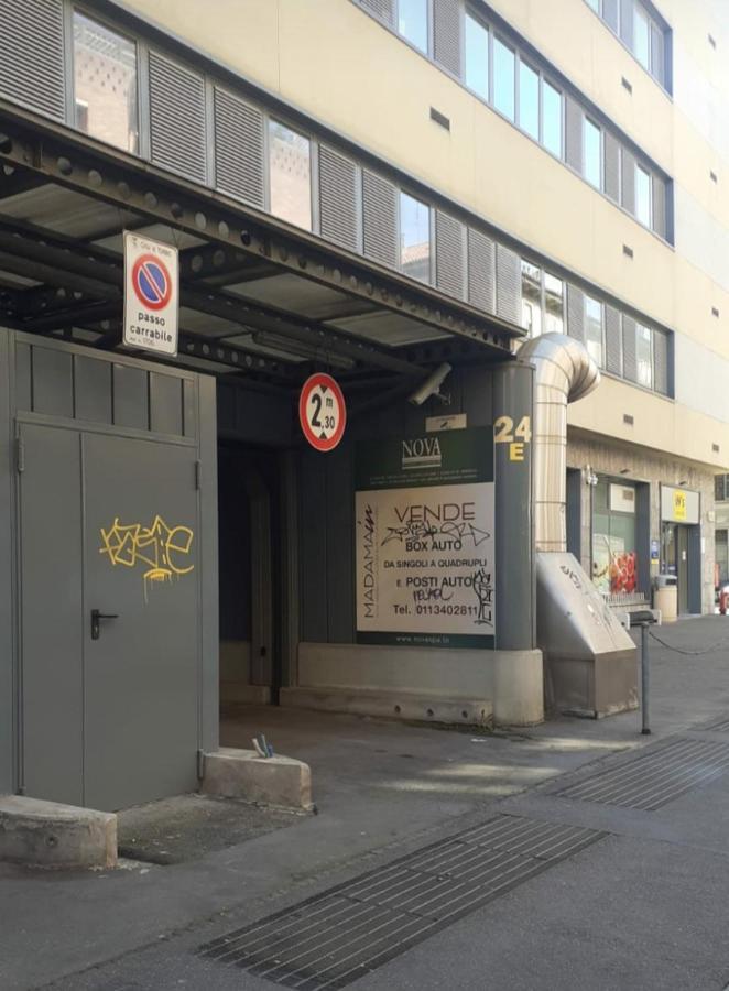 Open Space 53 Con Parcheggio In Struttura E Colazione Deliziosa تورينو المظهر الخارجي الصورة